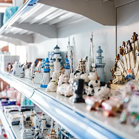 Konnos Bay Gardens 2*