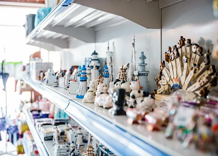 Konnos Bay Gardens 2*