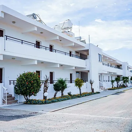 Konnos Bay Gardens 公寓式酒店 2*
